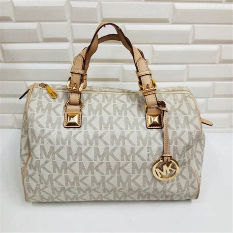 fake michael kors purse wholesale|best michael kors knockoff handbags.